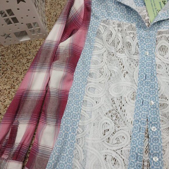 3624 Size XL Upcycled Kim Rogers Button Down Shirt in Pink and Blue With Lace. - Picture 2 of 13